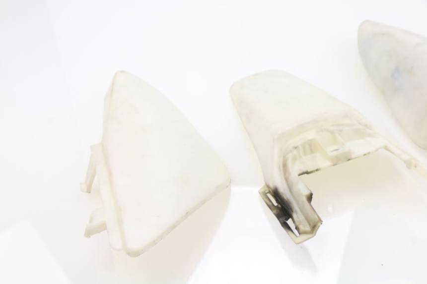 photo de REAR PANEL APOLLO DIRT BIKE 125 (2010 - 2018) - Surface and material condition