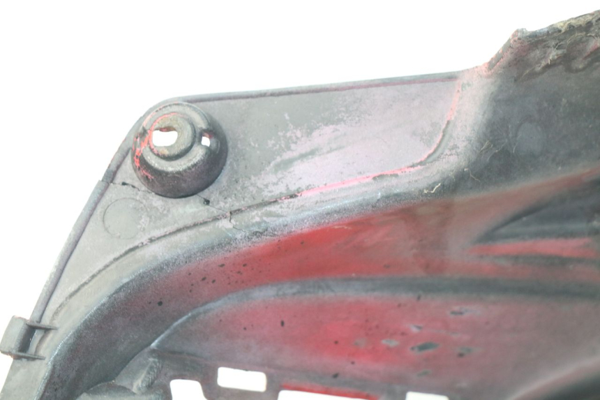 photo de REAR FAIRING YAMAHA BW'S 50 (1999 - 2003) - Fixing points details