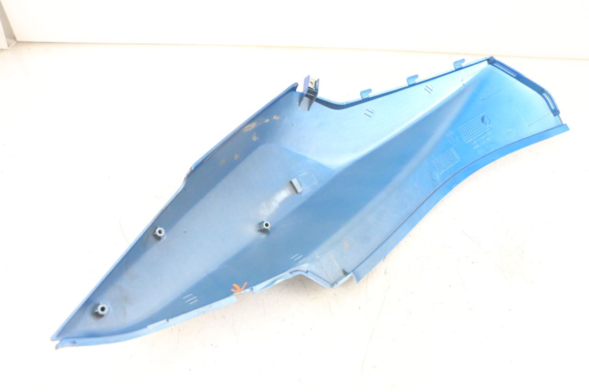 photo de REAR FAIRING SYM CROX 4T 50 (2016 - 2023) - Fixing points details