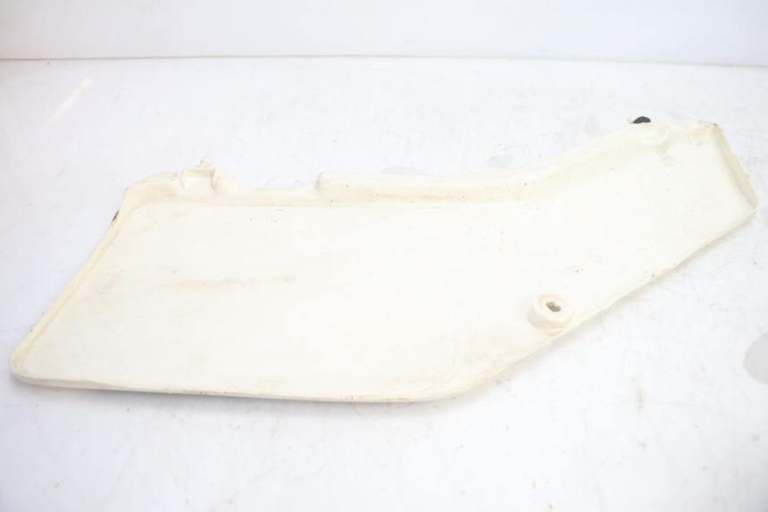 photo de REAR PANEL SUZUKI DR S 600 (1985 - 1989) - Additional view of the item