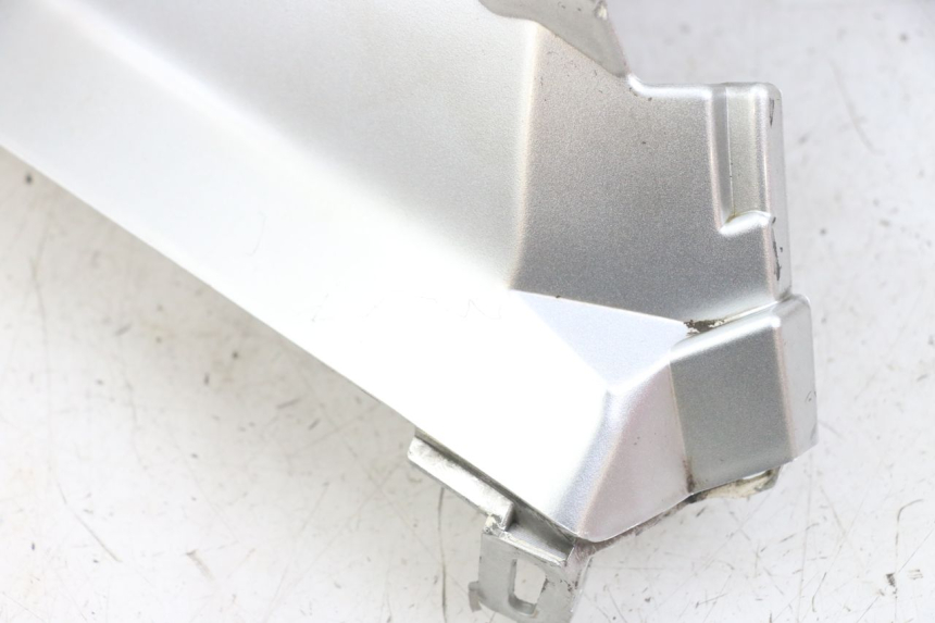 photo de REAR PANEL HONDA FJS SILVERWING SILVER WING 600 (2001 - 2010) - Zoom on usage condition