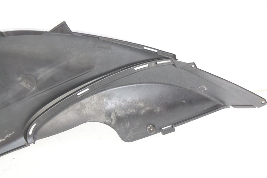 photo de REAR FAIRING PIAGGIO FLY 2T 50 (2004 - 2017) - Alternative perspective