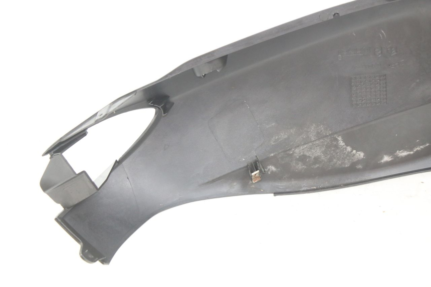 photo de REAR FAIRING PIAGGIO FLY 2T 50 (2004 - 2017) - Technical close-up