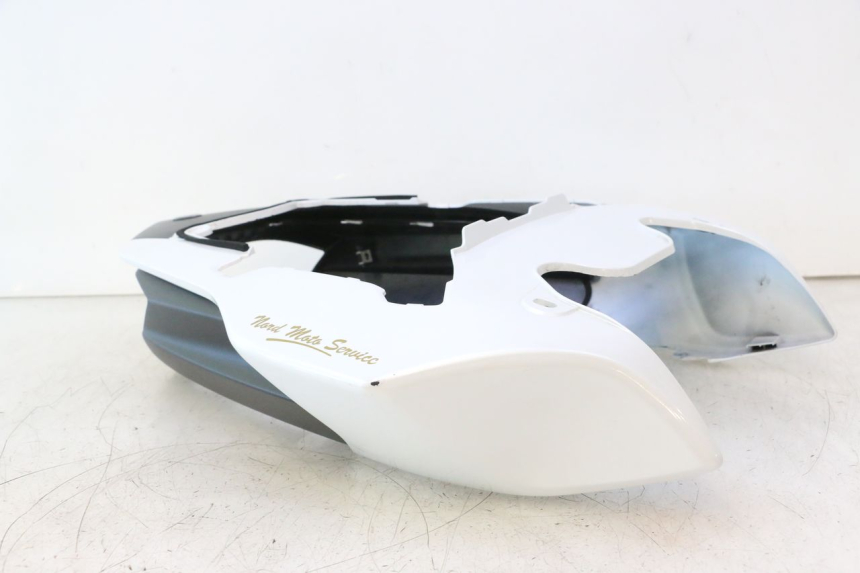 photo de REAR PANEL YAMAHA FZ8 800 (2010 - 2016) - Zoom on usage condition