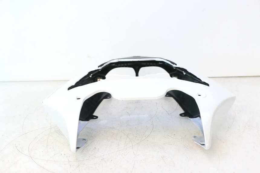photo de REAR PANEL YAMAHA FZ8 800 (2010 - 2016) - Alternative perspective