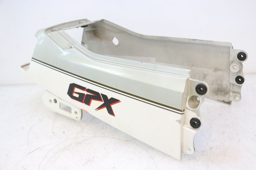 photo de REAR PANEL KAWASAKI GPX F ZX750F 750 (1986 - 1990) - Checked used part