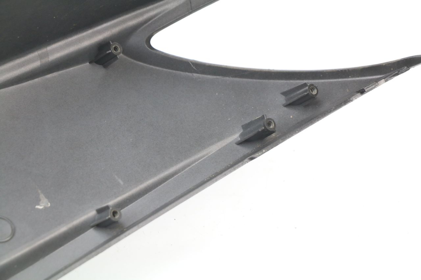 photo de REAR PANEL SYM JET 4 50 (2010 - 2014) - High-resolution close-up
