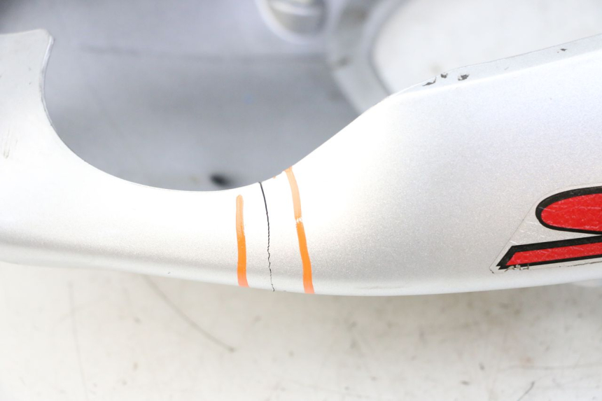 photo de REAR PANEL KAWASAKI ZR7 ZR-7 S 750 (1999 - 2004) - Alternative perspective