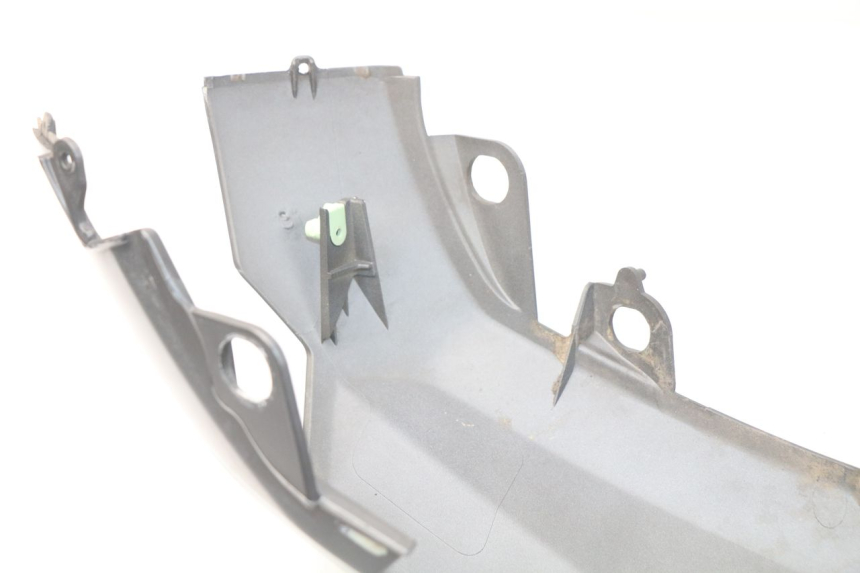 photo de REAR FAIRING PEUGEOT KISBEE 2T 50 (2010 - 2017) - Component zoom