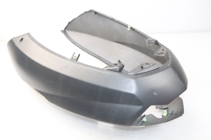 photo de REAR FAIRING PEUGEOT KISBEE 2T 50 (2010 - 2017) - Zoom on usage condition