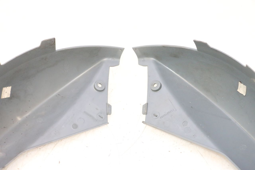 photo de REAR PANEL PEUGEOT LUDIX ONE 14P 50 (2004 - 2013) - Fixing points details