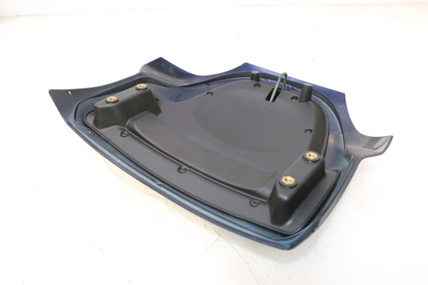 photo de REAR PANEL PIAGGIO MP3 LT 400 (2007 - 2012) - Technical close-up