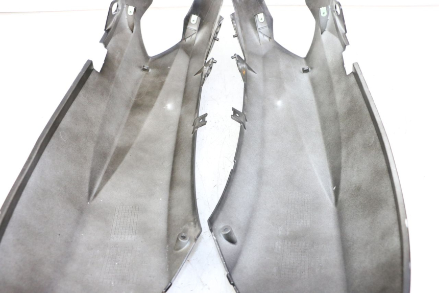 photo de REAR FAIRING PEUGEOT KISBEE 4T 50 (2018 - 2022) - Component zoom