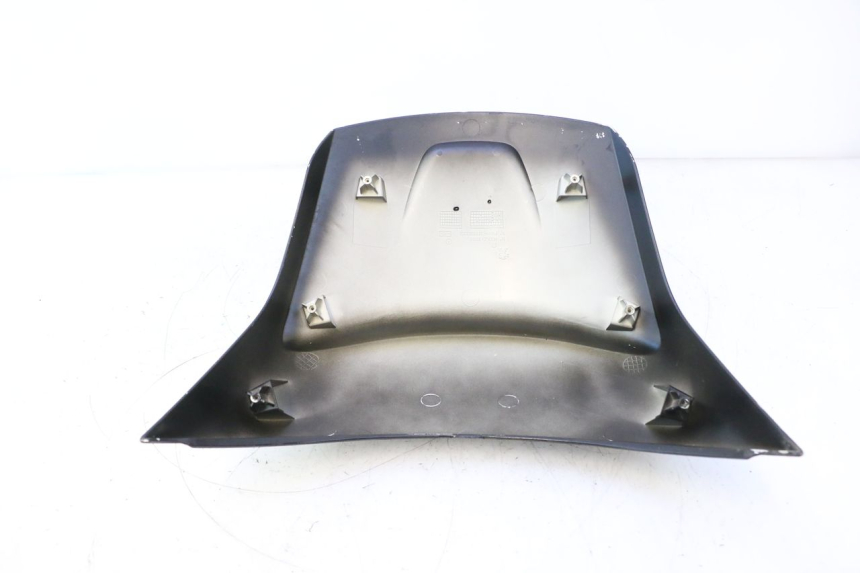 photo de REAR PANEL PEUGEOT SATELIS 125 (2013 - 2018) - Technical close-up