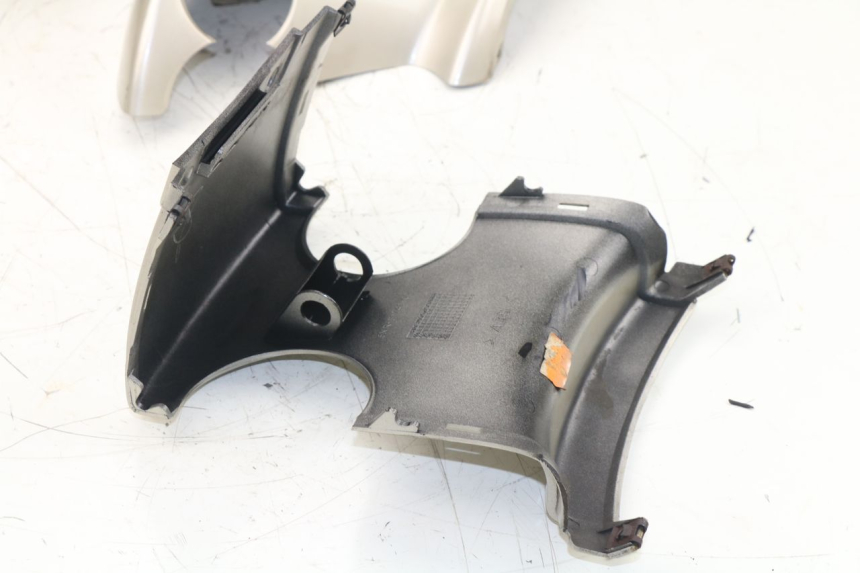 photo de REAR PANEL MBK SKYLINER 125 (2001 - 2003) - Zoom on usage condition