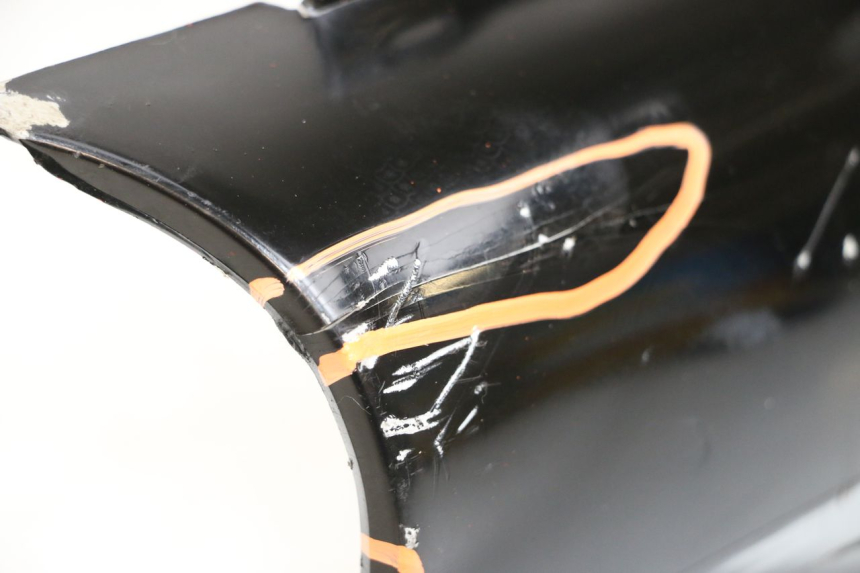 photo de REAR PANEL APRILIA SR CARB LC 2T 50 (2004 - 2012) - Fixing points details