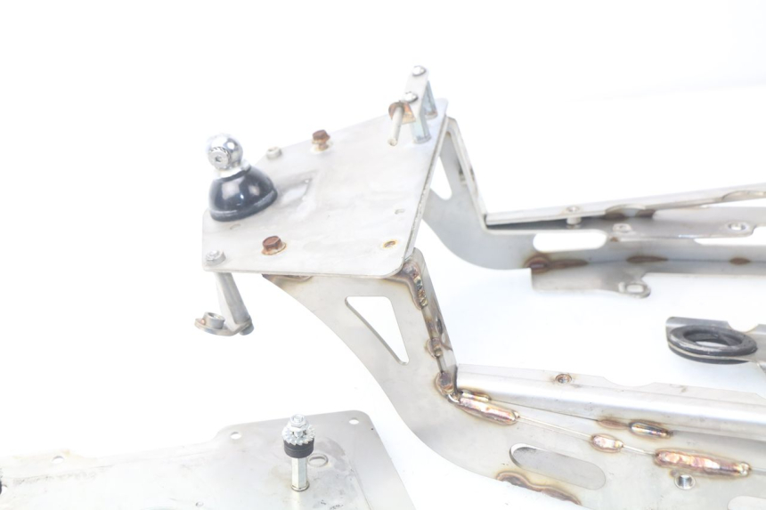 photo de REAR FAIRING YAMAHA TDM ABS 900 (2002 - 2014) - Distinctive features