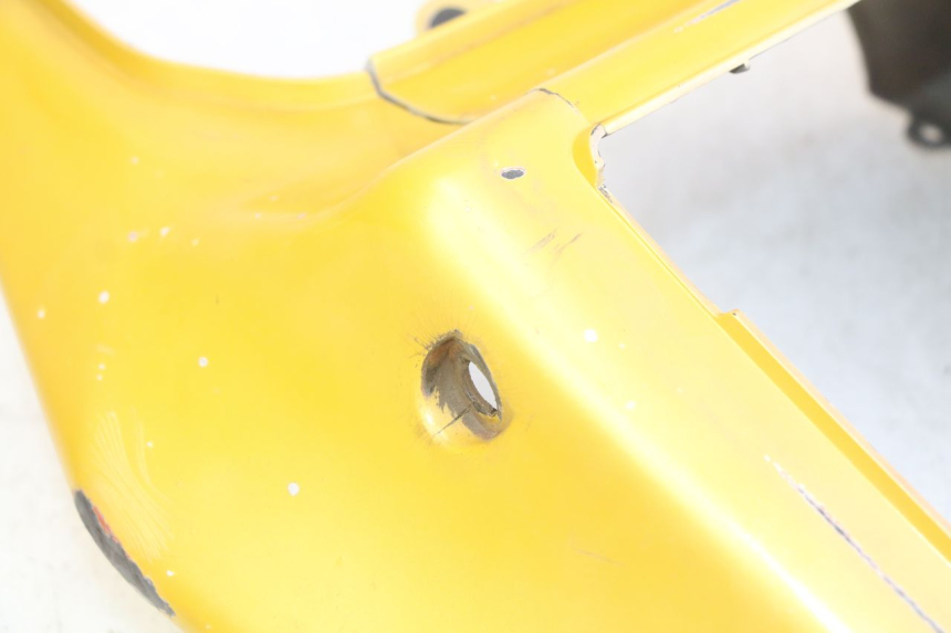 photo de REAR FAIRING DAELIM VJ ROADWIN FI 125 (2008 - 2017) - Surface and material condition