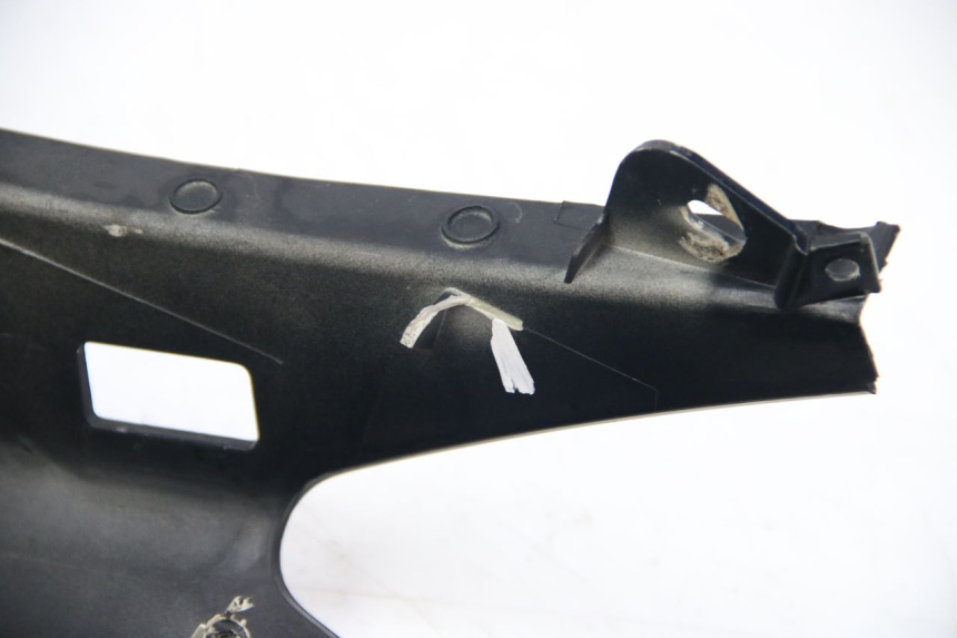 photo de REAR FAIRING YAMAHA XMAX X-MAX 125 (2006 - 2009) - Distinctive features