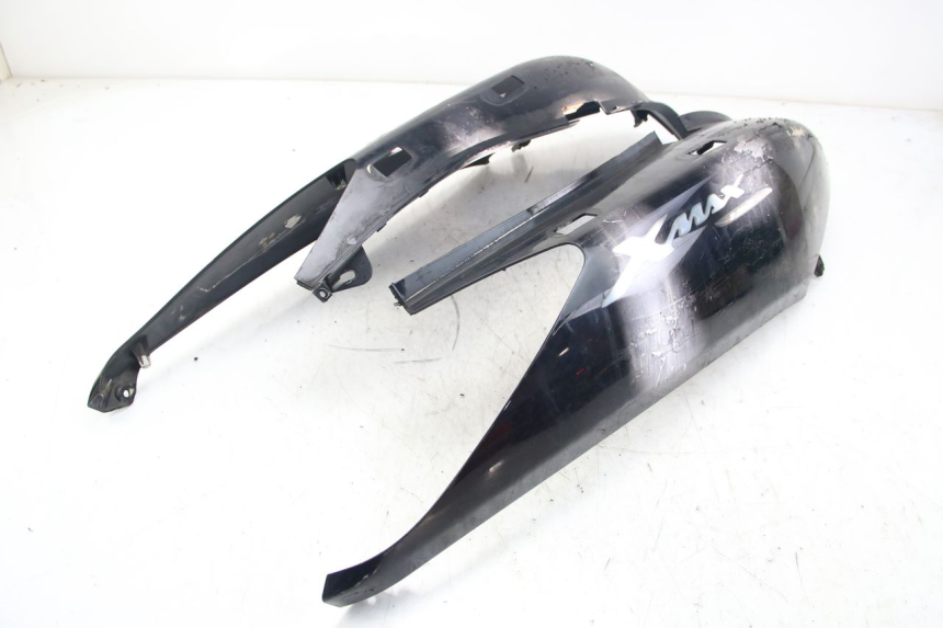 photo de REAR FAIRING YAMAHA XMAX X-MAX 125 (2006 - 2009) - Fixing points details