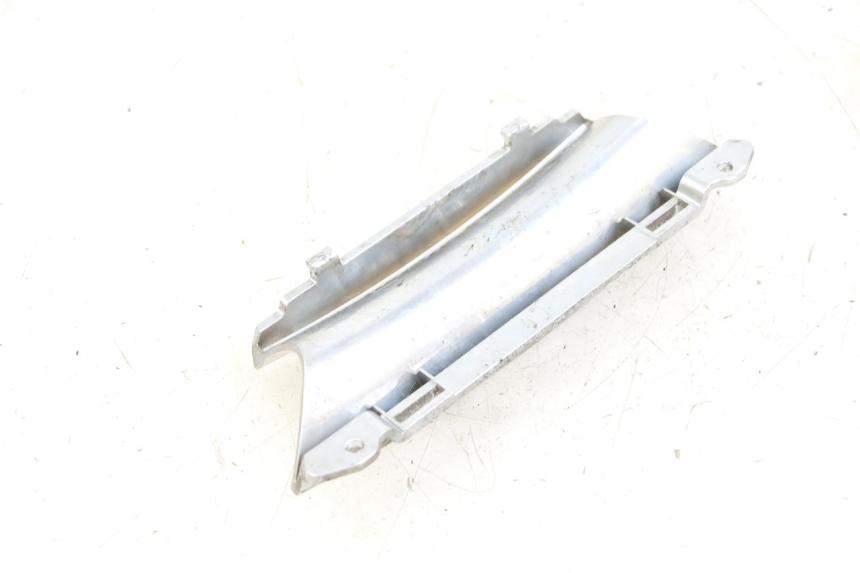 photo de REAR FAIRING PIAGGIO X10 125 (2012 - 2017) - Zoom on usage condition