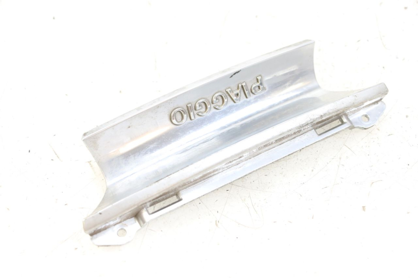 photo de REAR FAIRING PIAGGIO X10 125 (2012 - 2017) - Technical close-up