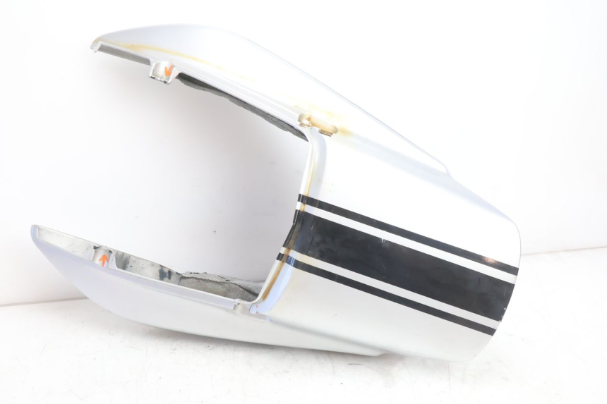 photo de REAR PANEL YAMAHA XJR 1300 (1998 - 2002) - Distinctive features