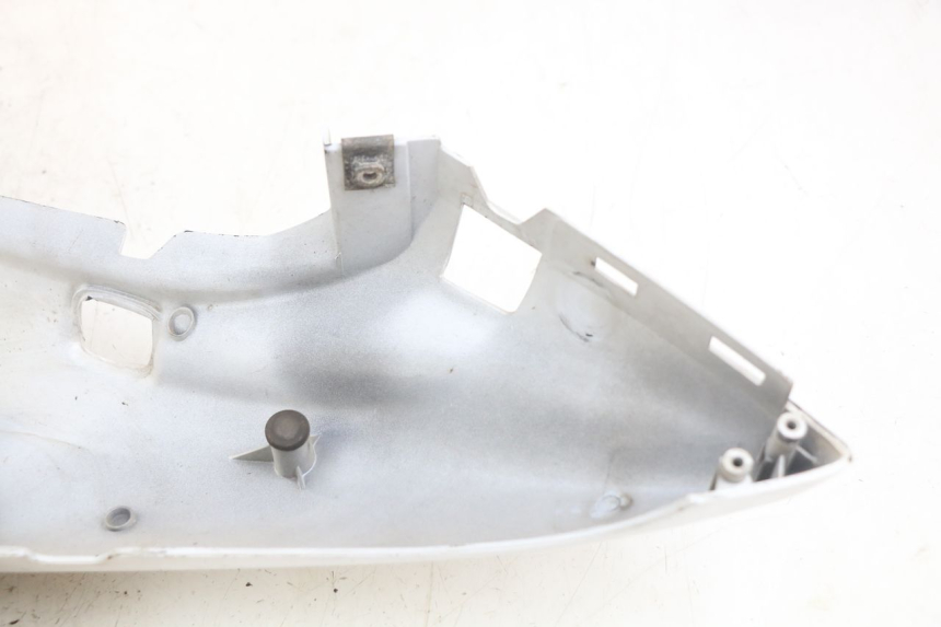 photo de REAR FAIRING YAMAHA YZF R THUNDERCAT 600 (1996 - 2003) - Alternative angle