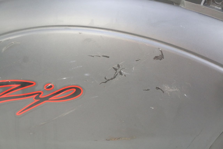 photo de REAR FAIRING PIAGGIO ZIP 4T 50 (2018 - 2020) - Zoom on usage condition