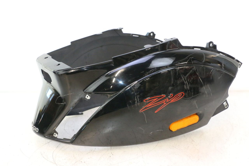 photo de REAR PANEL PIAGGIO ZIP IGET 4T 50 (2021 - 2023) - Fixing points details