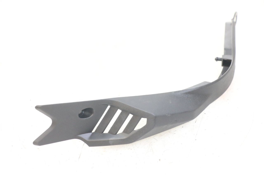 photo de RIGHT FUEL TANK PANEL KAWASAKI ER-6 ER6 N 650 (2012 - 2016) - Technical close-up