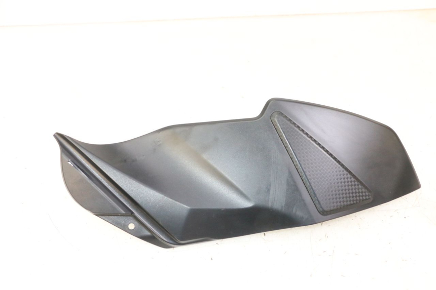 photo de RIGHT TANK FAIRING SUZUKI GSR 750 (2011 - 2017) - Product overview