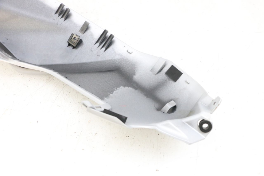 photo de RIGHT FUEL TANK PANEL YAMAHA MT-07 MT07 ABS 700 (2018 - 2020) - Alternative perspective