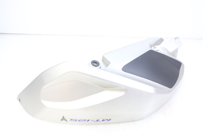 photo de RIGHT TANK FAIRING YAMAHA MT ABS 125 (2014 - 2018) - Alternative perspective
