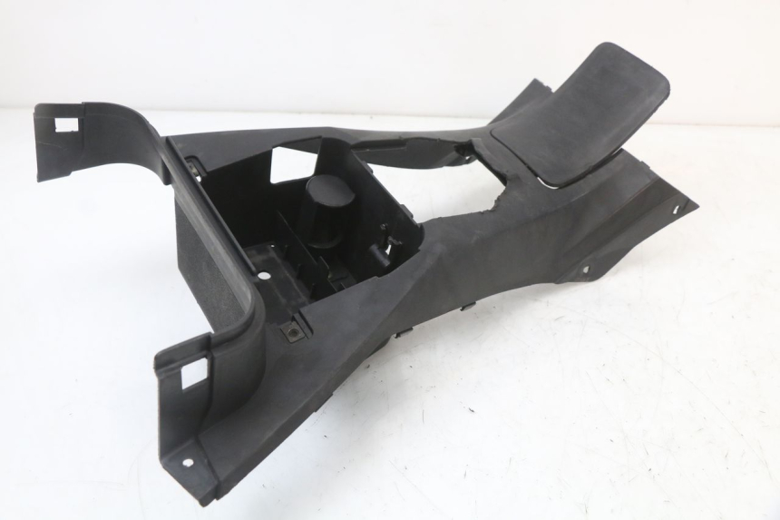 photo de FUEL TANK PANEL LONGJIA EASY MAX 125 (2020 - 2024) - Technical close-up