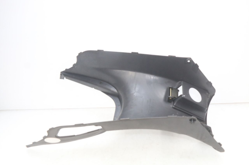 photo de FAIRING TANK HONDA FES PANTHEON 2T 125 (1998 - 2002) - Zoom on usage condition