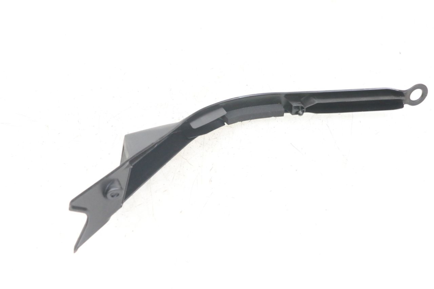 photo de LEFT FUEL TANK PANEL KAWASAKI ER-6 ER6 N 650 (2012 - 2016) - Fixing points details