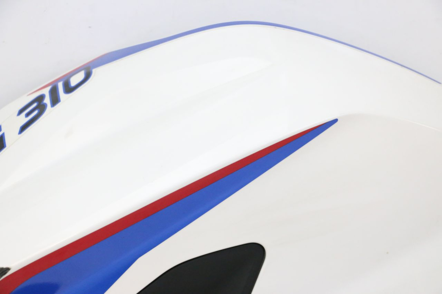 photo de LEFT FUEL TANK PANEL BMW G310 R 310 (2016 - 2020) - Detailed visual inspection