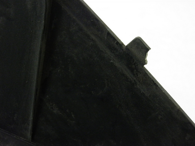 photo de FUEL TANK PANEL HONDA FES PANTHEON 125 (2003 - 2007) - Distinctive features