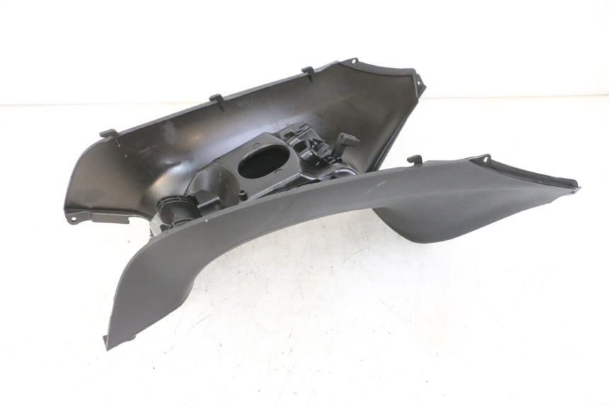photo de FUEL TANK PANEL PIAGGIO IE MP3 YOURBAN 300 (2011 - 2016) - Additional view of the item