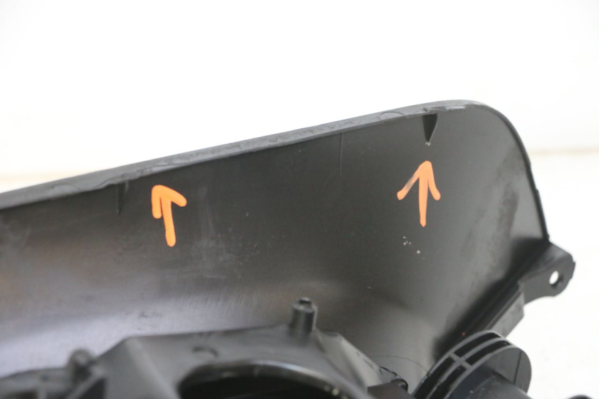 photo de FUEL TANK PANEL PIAGGIO IE MP3 YOURBAN 300 (2011 - 2016) - Surface and material condition