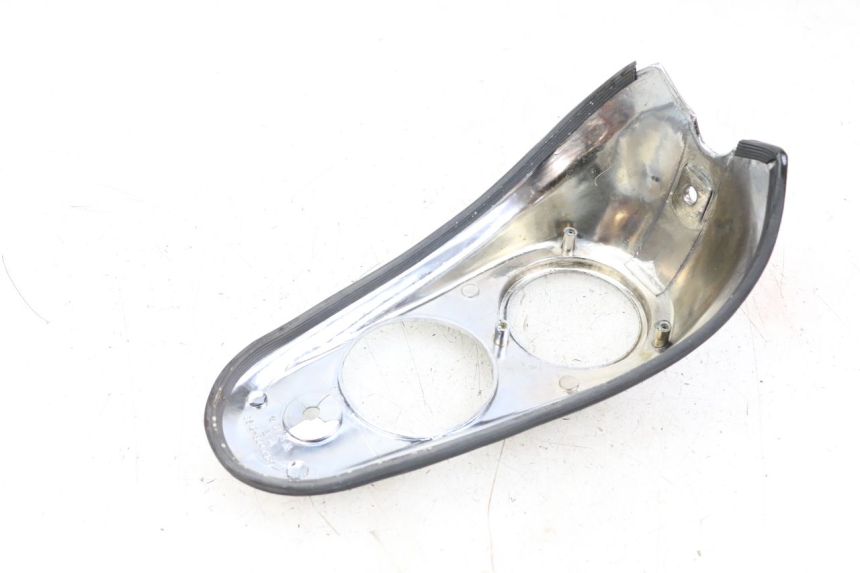 photo de FUEL TANK PANEL JINLUN JL HIGHLANDER 125 (2007 - 2015) - Zoom on usage condition