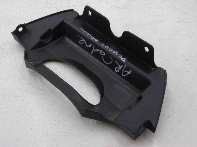 photo de FUEL TANK PANEL KYMCO XCITING RI ABS 500 (2010) - Zoom on usage condition