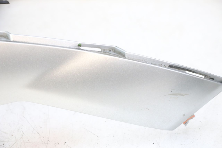 photo de FUEL TANK PANEL PIAGGIO MP3 LT 300 (2010 - 2016) - Supplementary product photo