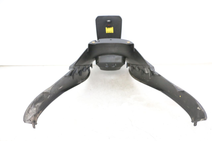 photo de FUEL TANK PANEL PIAGGIO MP3 500 (2011 - 2015) - Distinctive features