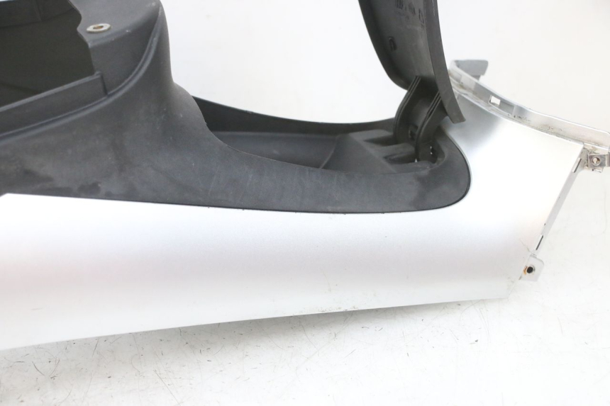 photo de FAIRING TANK PIAGGIO MP3 RL 250 (2006 - 2010) - Checked used part