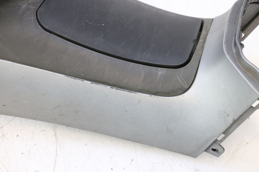 photo de FUEL TANK PANEL PIAGGIO MP3 125 (2006 - 2014) - Supplementary product photo