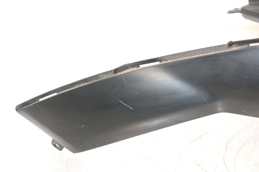 photo de FUEL TANK PANEL PIAGGIO MP3 500 (2011 - 2015) - Distinctive features