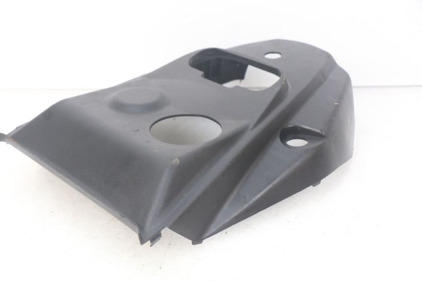 photo de FUEL TANK PANEL SYM ORBIT 2 4T 50 (2008 - 2017) - Technical close-up