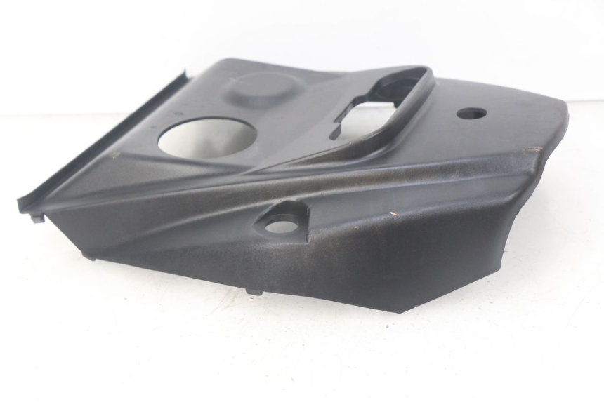 photo de FUEL TANK PANEL SYM ORBIT 2 4T 50 (2008 - 2017) - Surface and material condition